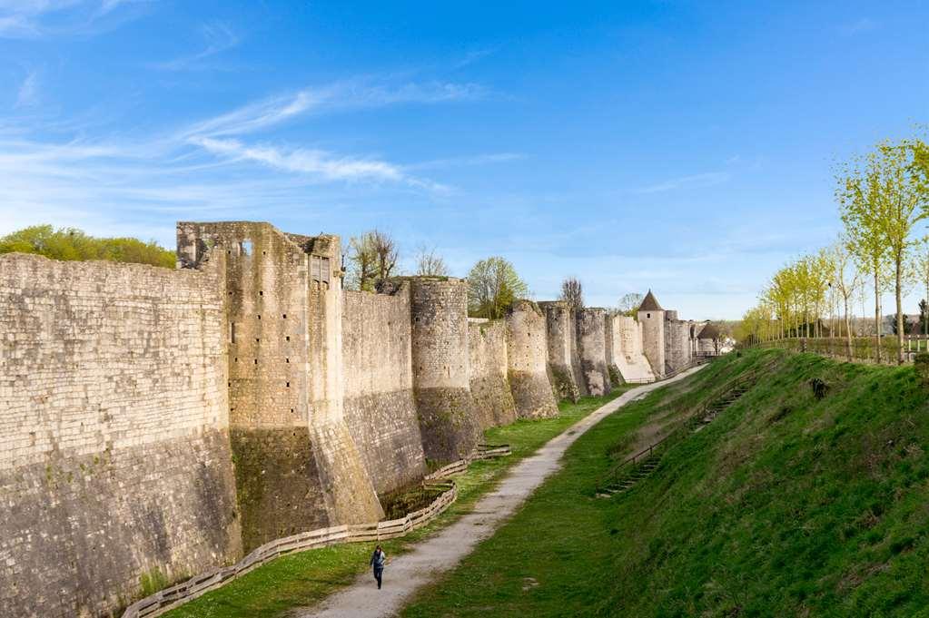 Отель Ogaux Vieux Remparts Провен Экстерьер фото